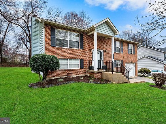 4th image of 3205 La Dova Way