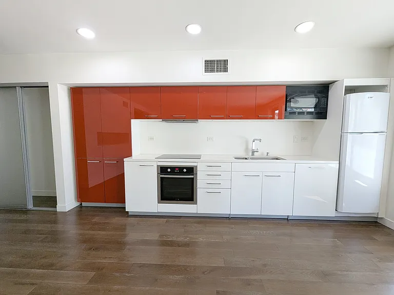 901 S Flower St #509 — Photo 7