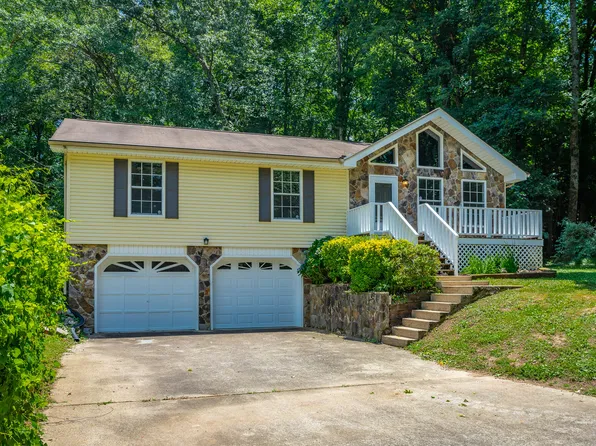 7222 S Wolftever Dr, Ooltewah, TN 37363
