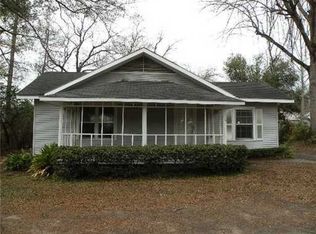 115 S Walnut St, Vivian, LA 71082