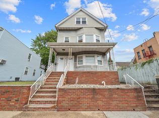 63 W 10th St FLOOR 2, Bayonne, NJ 07002