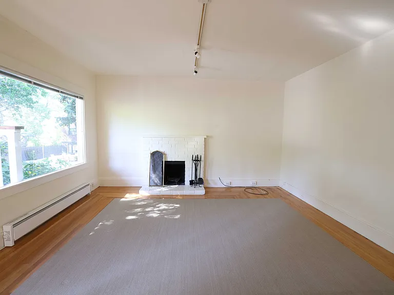 23 Sycamore Ave — Photo 6