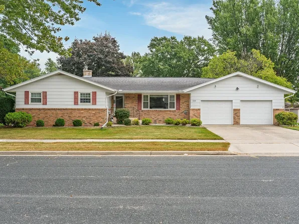 529 Babb Ave, Reedsburg, WI 53959