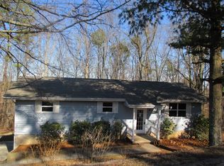 141 Gravitt Ln, Chickamauga, GA 30707