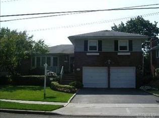 822 Beckman Dr, Bellmore, NY 11710