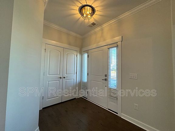 3rd image of 339 Victoria Charm Dr