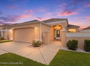 250 Royal Palm Way, Spring Hill, FL 34608