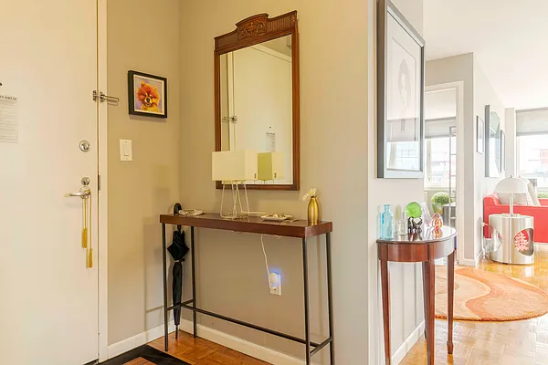 Rented by Addison Property Group | media 20