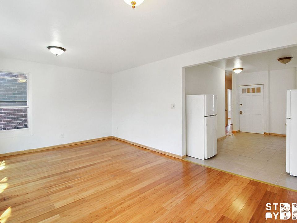 1st image of 15 Irving Pl #2A