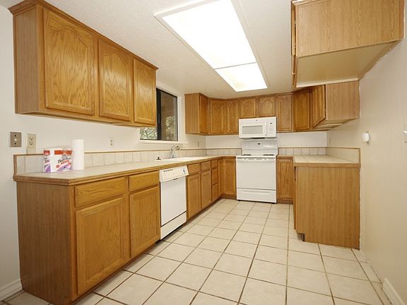 3rd image of 27252 Cedar Bow Ct