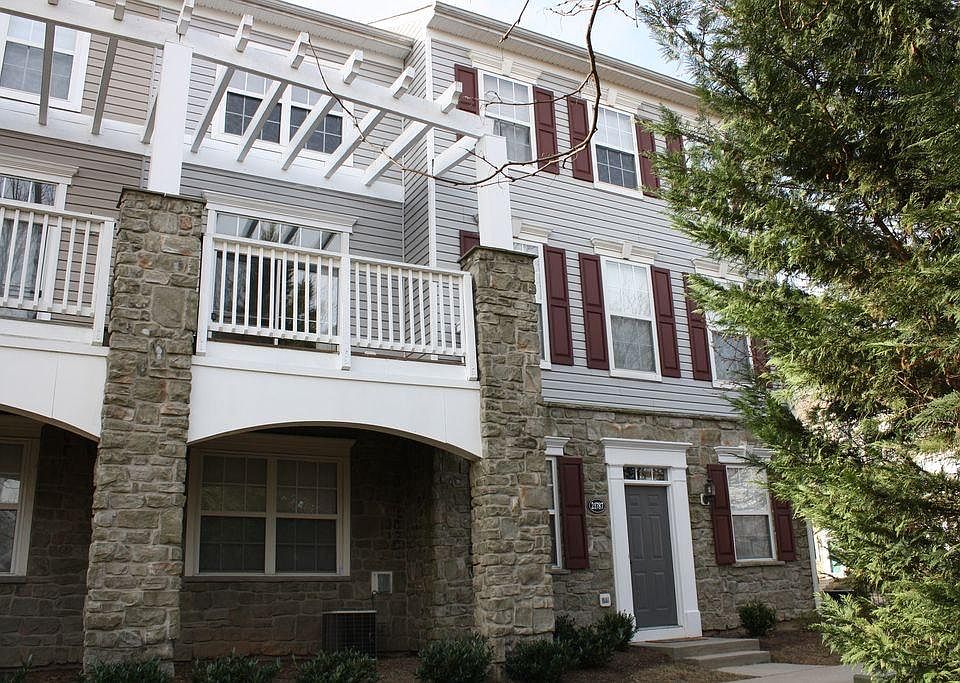 1st image of 21787 Flanders Ct