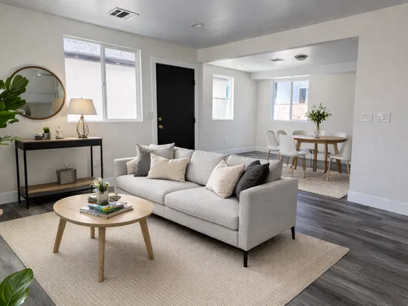 1128 E 84th Pl, Los Angeles, CA 90001