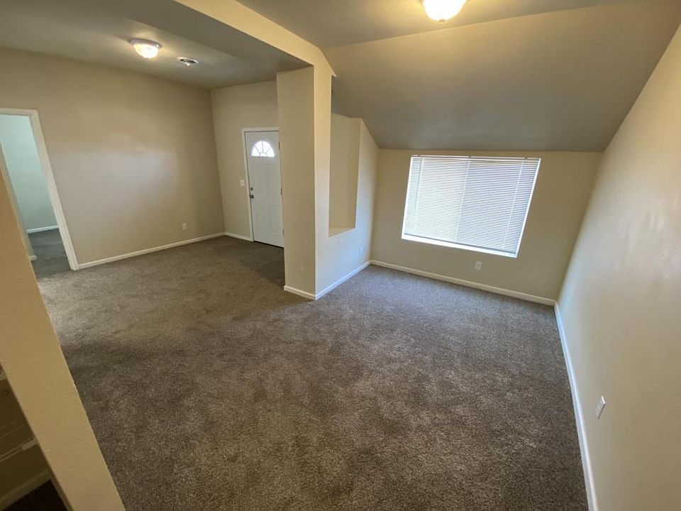 2nd image of 221 Hamilton St