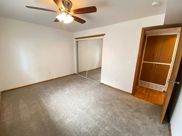 Summit St 1770 1770 — Photo 31