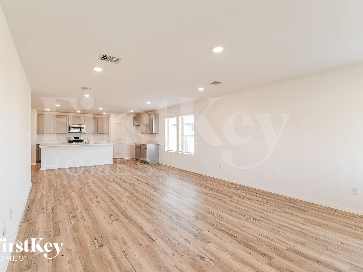 3 bed, 2.0 bath, 1522 sqft, $2,185 — Photo 3