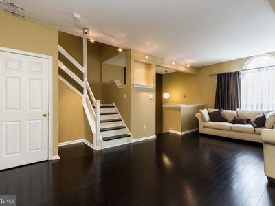 313 Sage Ln, Philadelphia, PA, 19128