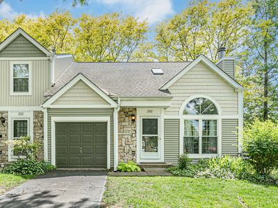 1911 Ozark Pkwy, Algonquin, IL, 60102