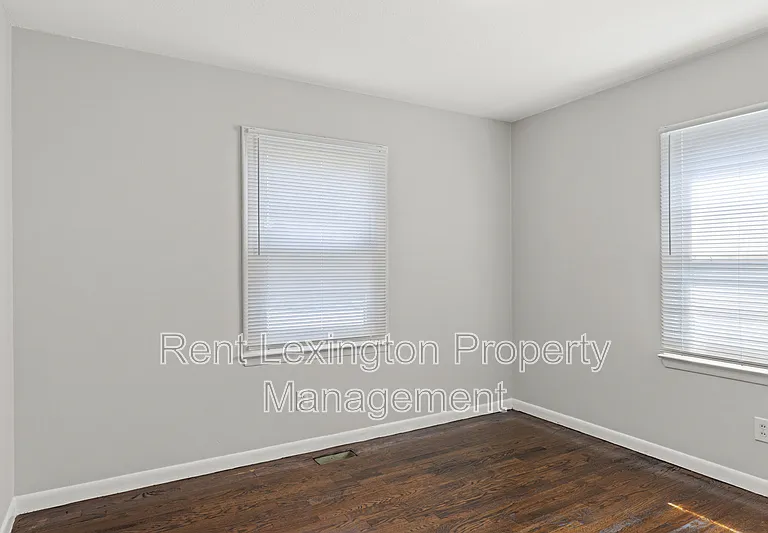 604 Hi Crest Dr — Photo 18