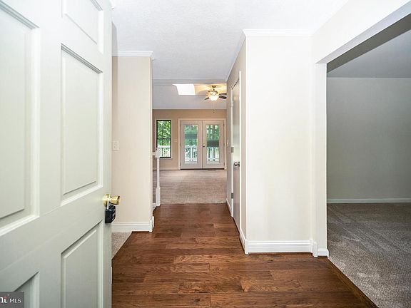 4th image of 106 Cumberland Cir