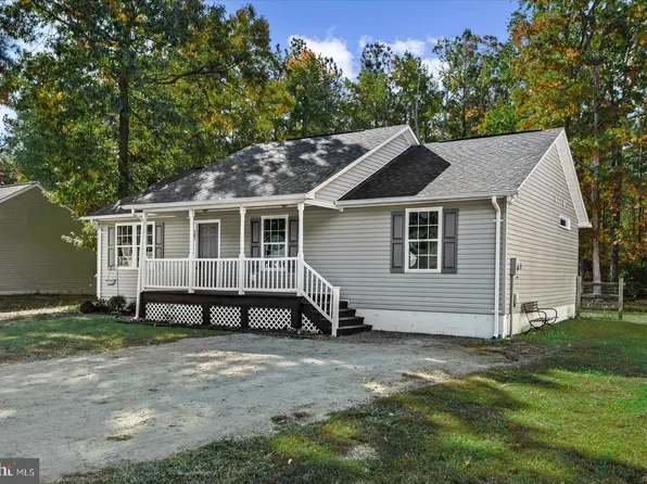 141 Greenway Dr, Colonial Beach, VA 22443