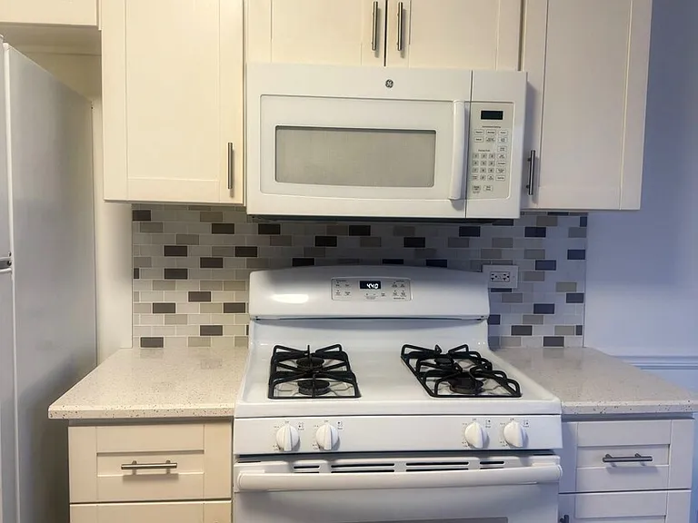 327 Wildberry Ct #D2 — Photo 8