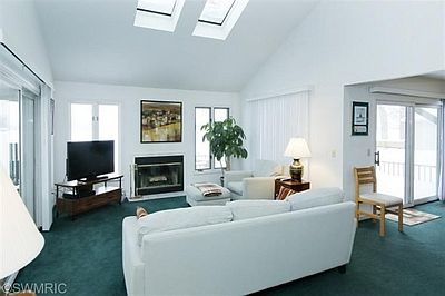 3rd image of 9098 Long Lake Dr E