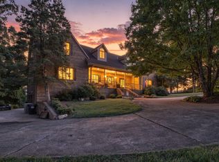 8624 Brow Lake Rd, Soddy Daisy, TN 37379