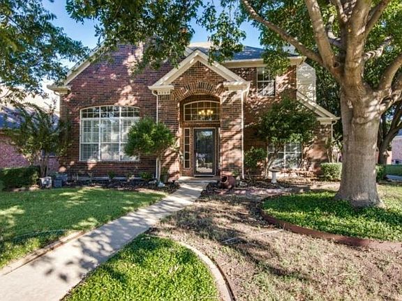 3rd image of 4705 Holly Berry Dr