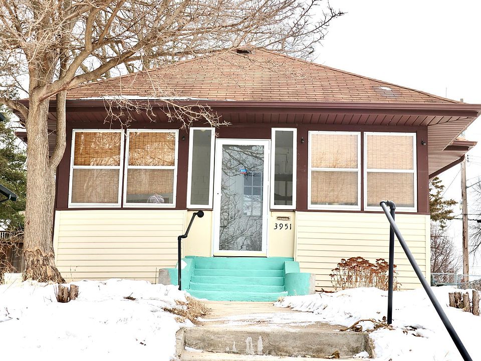 1st image of 3951 17th Ave S