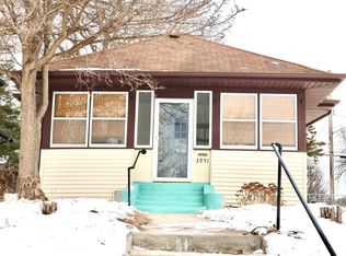 3951 17th Ave S, Minneapolis, MN 55407