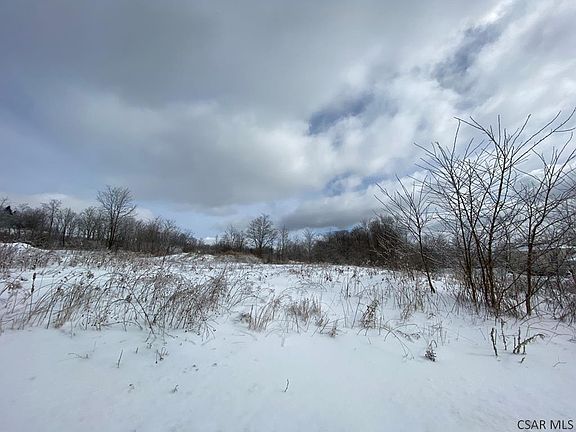 4th image of 405 Old Farm Ln