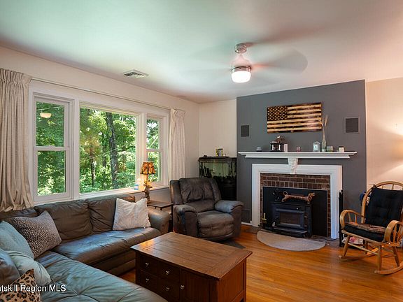 5th image of 51 Milan Hill Road