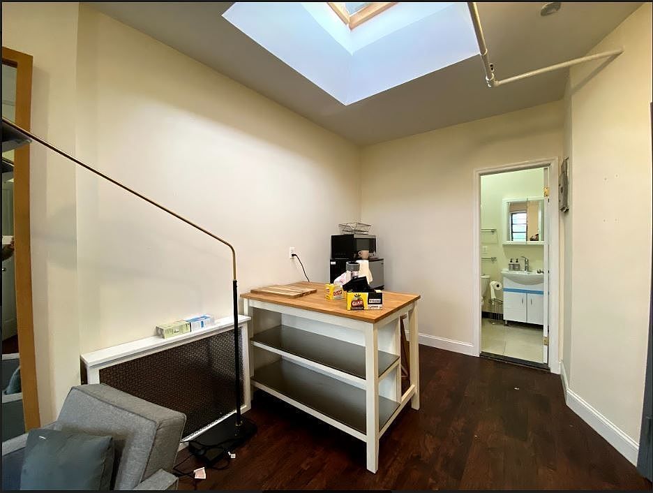2nd image of 547 W 152nd St #4R