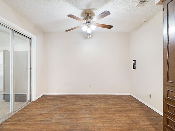 5th image of 2820 W Kaufman St