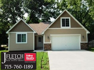 2732 Brand Ave E, Maplewood, MN 55119