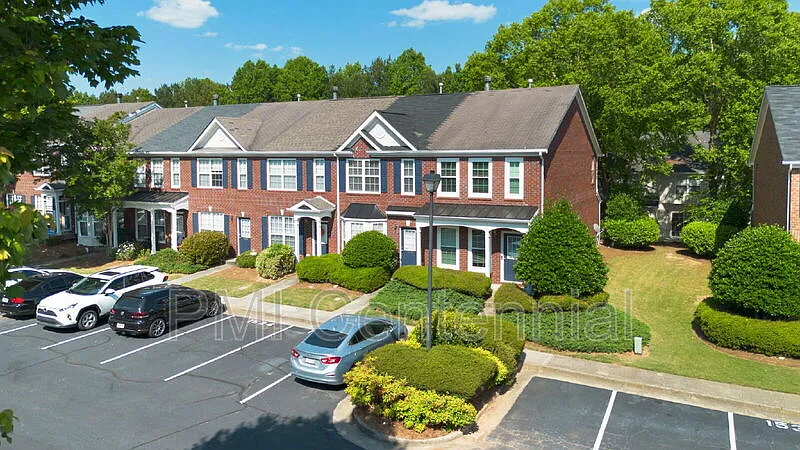 2 bed, 2.5 bath, 1228 sqft, $1,700 — Photo 3