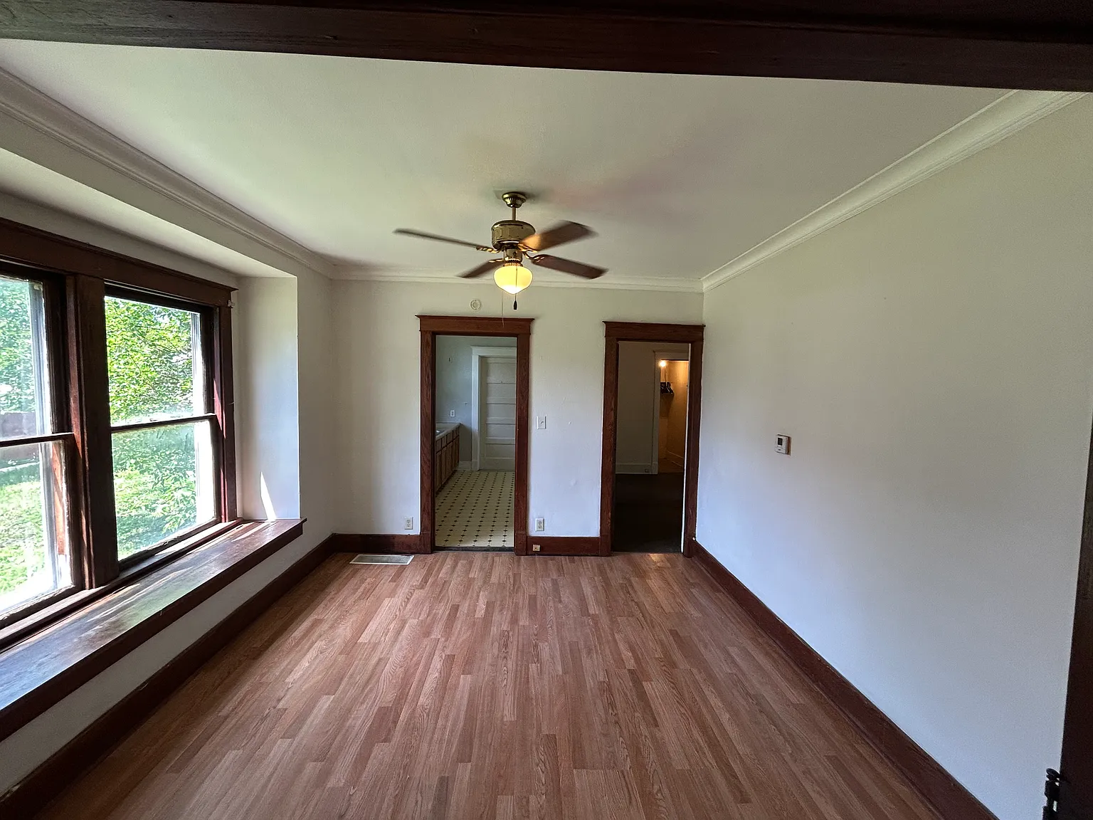 2015 N Central — Photo 3