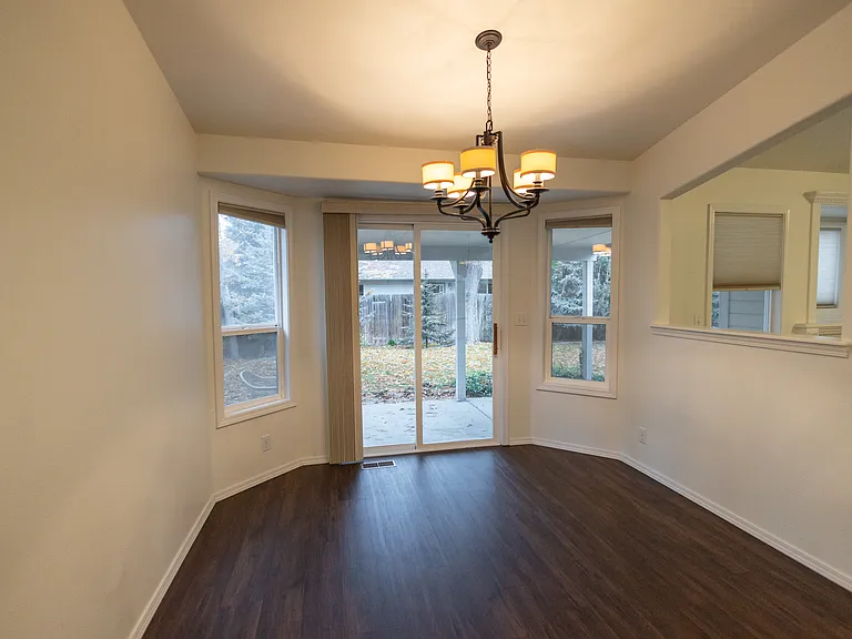 164 S Silverwood Way — Photo 15