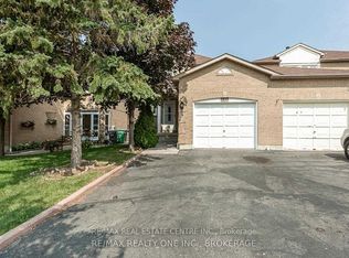 1051 Blizzard Rd, Mississauga, ON L5V 1T2