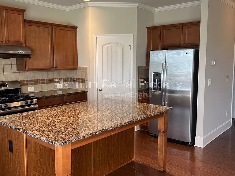 4770 Leatherstone Way — Photo 11