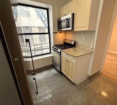 2nd image of 656 Saint Nicholas Ave APT 43