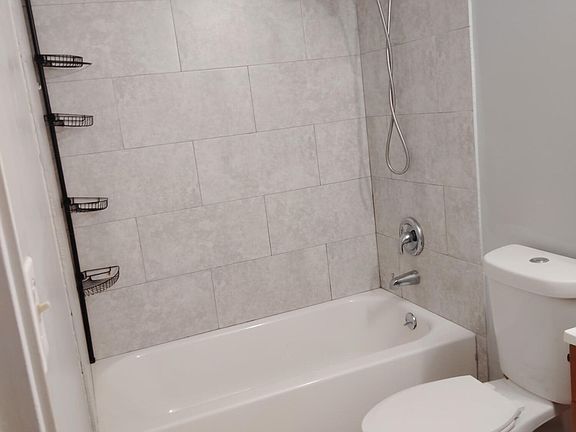3rd image of 1140 Lake Victoria Dr #1140M