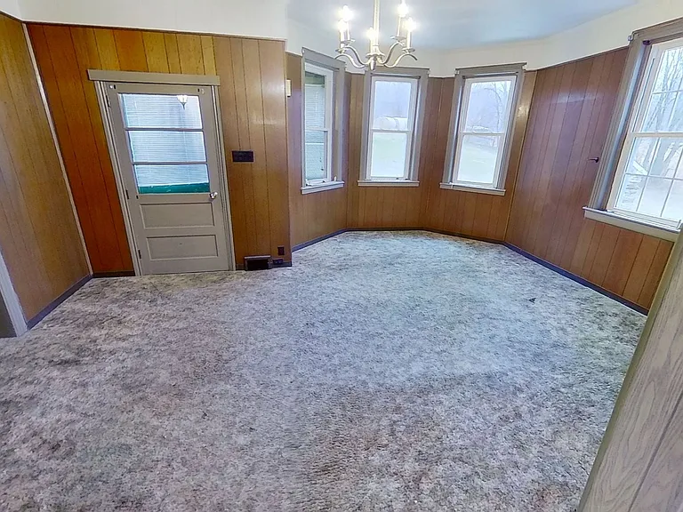 6250 Sterner Dr — Photo 5