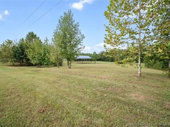 1366 S Prewitt Lane, Scottsburg, IN 47170
