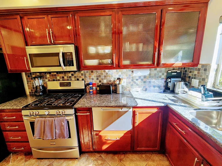 1222 Princeton St #18 — Photo 14
