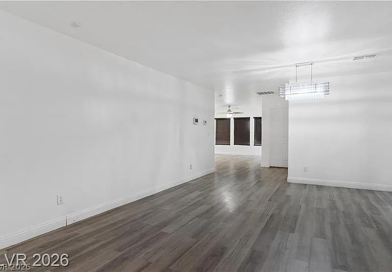 6109 Brenneman St — Photo 3