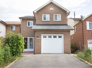 860 Messenger Meadow Dr, Mississauga, ON L5C 3T2