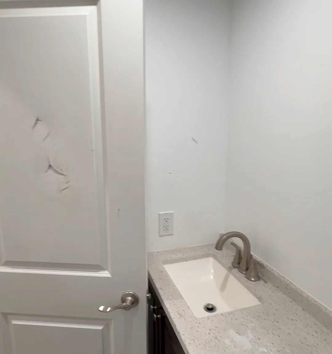 1 bed, 900 sqft, $1,850 — Photo 4