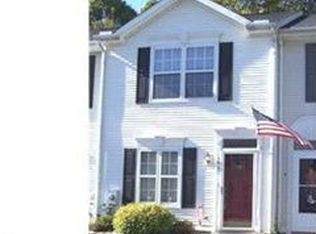 142 Creekside Ct, Newark, DE 19702