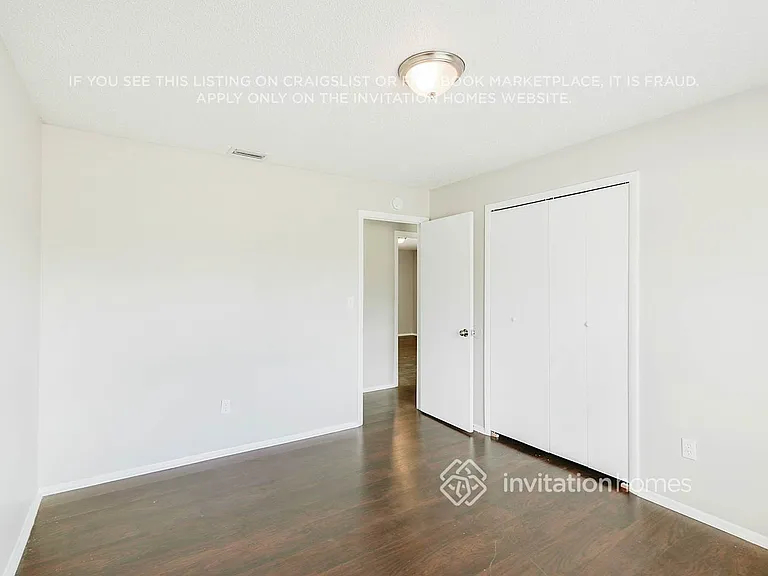 1304 Village Ct — Photo 13